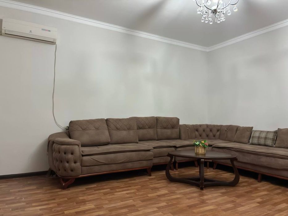 Квартира Дархан, детский сад Интелект 3/7/9 72 кв.м