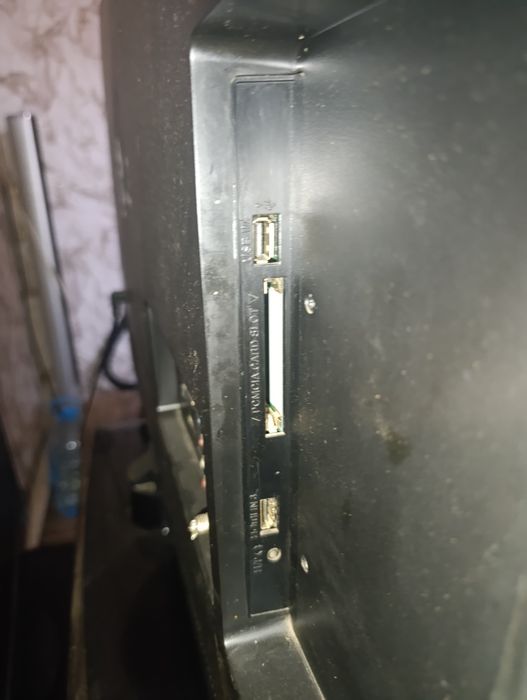 Продам телевизор LG (3d)