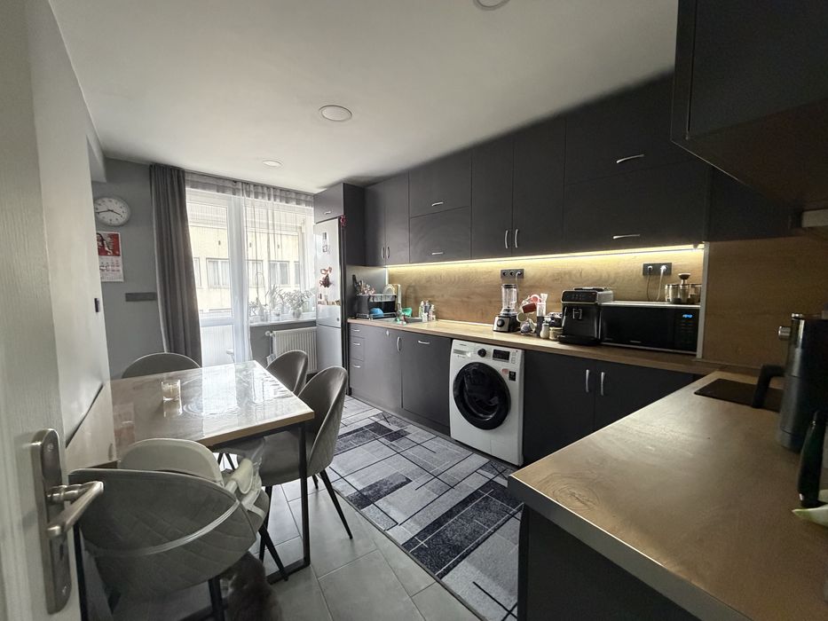 Продава се Тристаен апартамент в Плачковци - 80 кв.м за 625 €/кв.м - Снимка #2