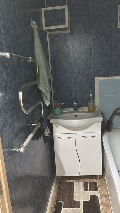 Продам квартиру на 2 этаже