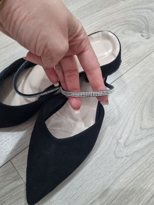 Saboți cu baretă