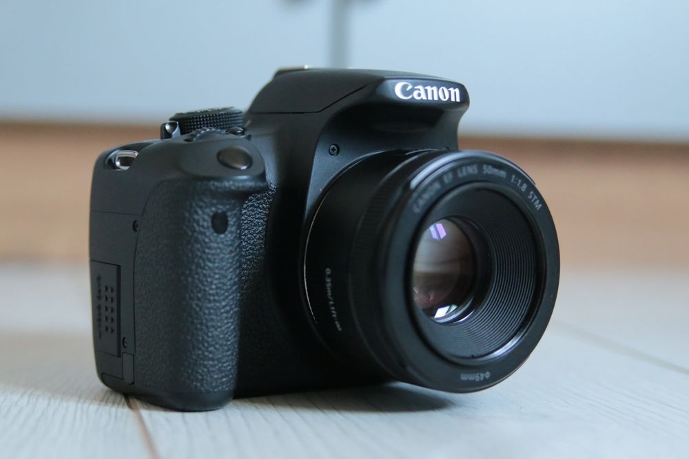 Canon 700D + Canon 50mm STM