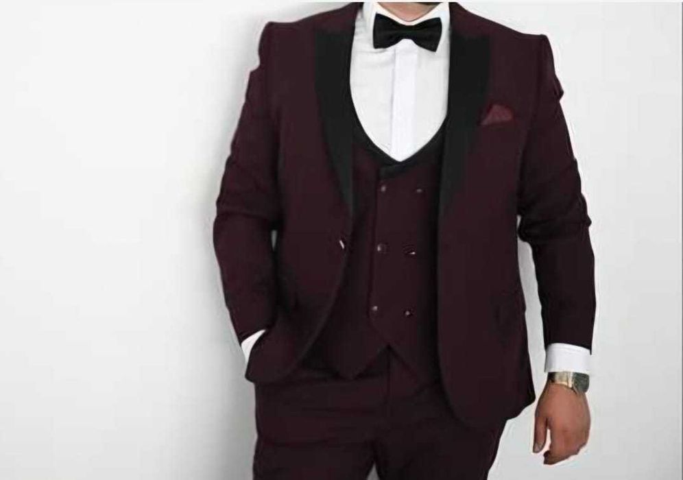 Costum mire visiniu, marimea 56