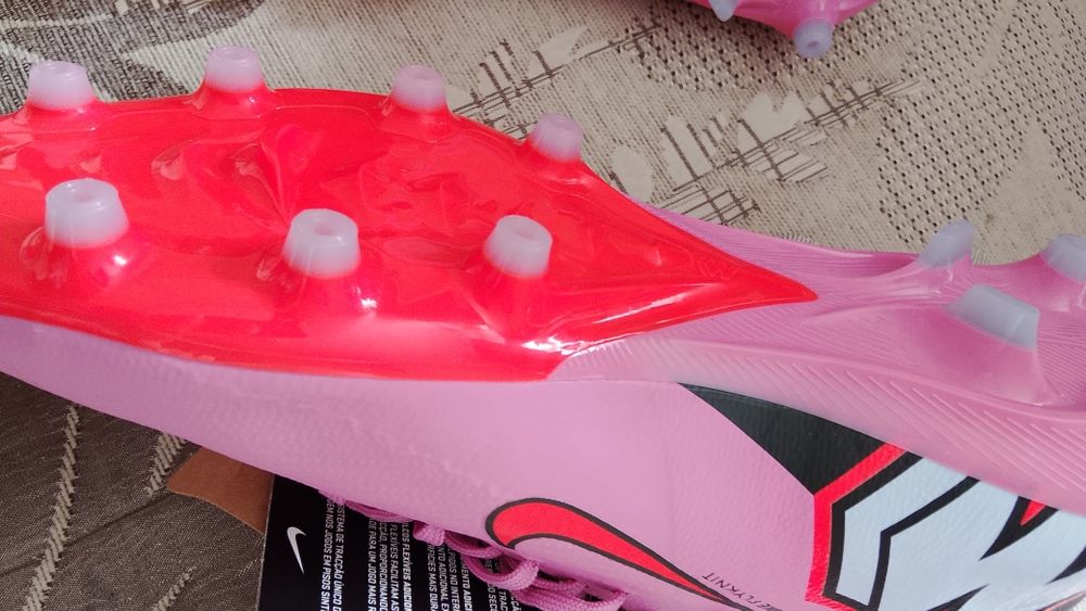 Бутсы обувь для спорта