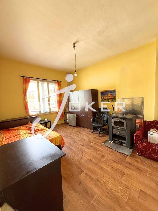 Продава се Тристаен апартамент в Кърджали, Център - 85 кв.м за 1000 €/кв.м - Снимка #7