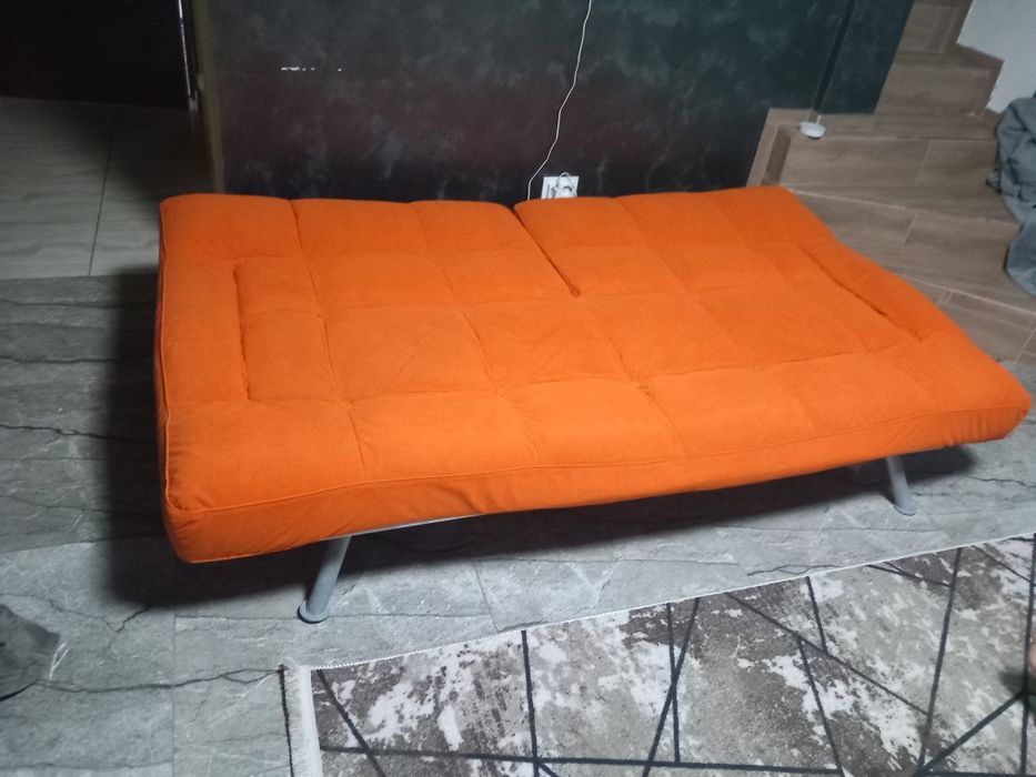 Vând canapea rabatabila 3 persoane