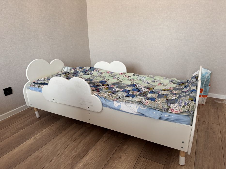 Кроватка детская