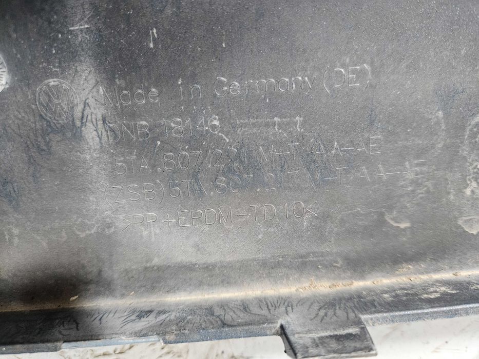 Предна броня Vw Touran R-LINE Фолксваген Тауран 2015- 2020