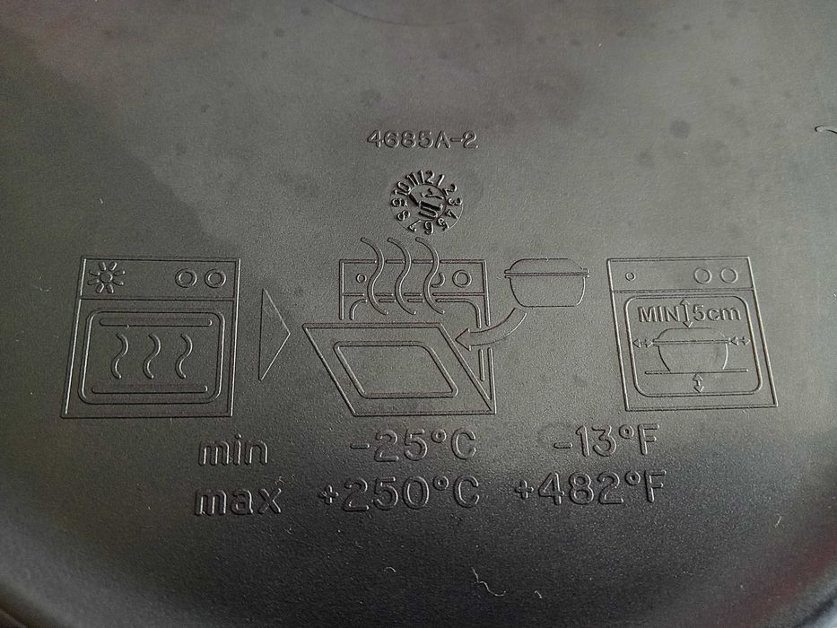 Тенджера с капак/тава/,Tupperware,Голяма 5 литра.Уникална.