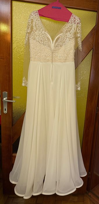 Vând rochie de mireasă