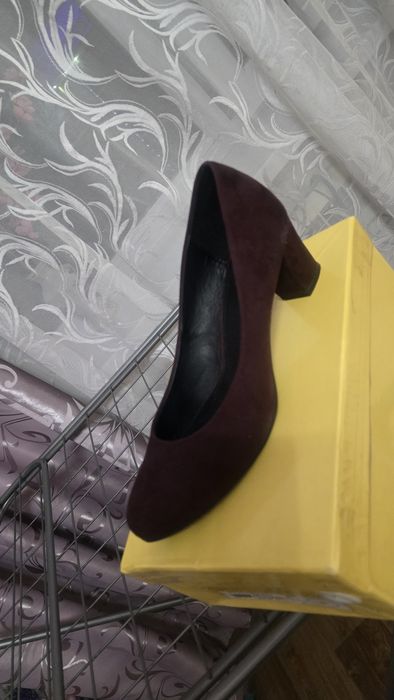 Продам бордо туфли