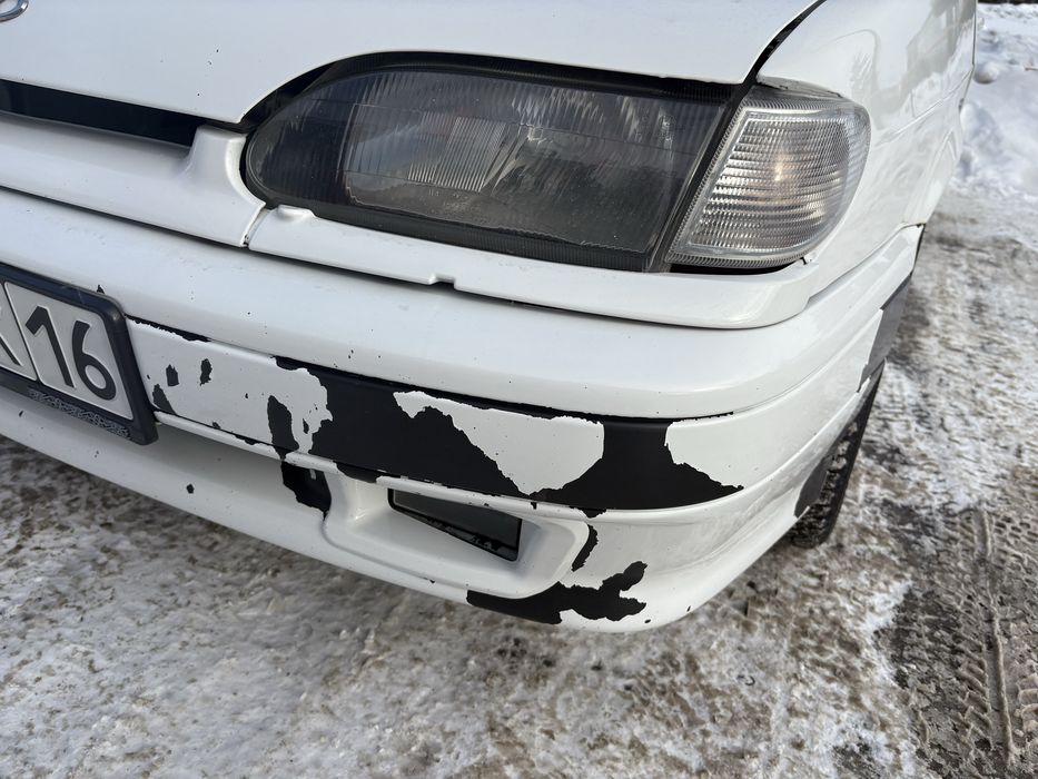 Бампер краска слетела 2114.