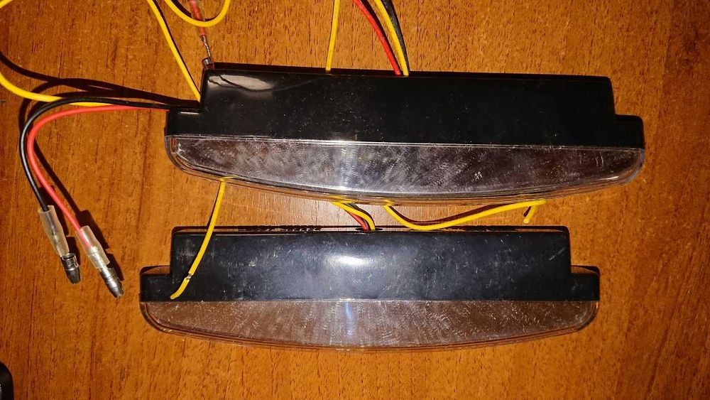 Lumina de zi, daytime running light, Tagfahrlicht cu semnalizare