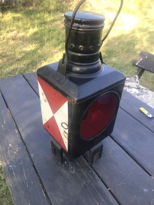 Felinar db76, lampa germana tren cfr