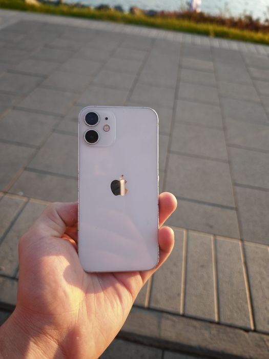 Iphone 12 mini в плачевном состоянии