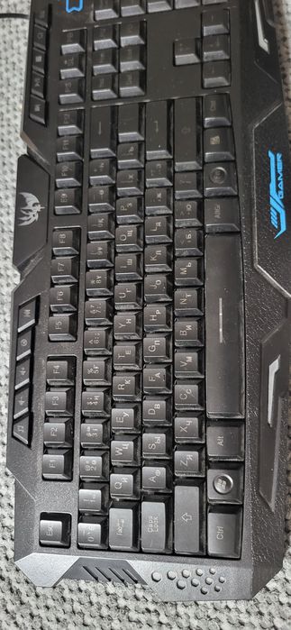 Продам клавиатуру