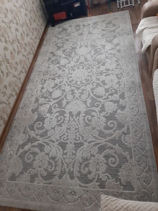 Продам ковёр в отличном состоянии.