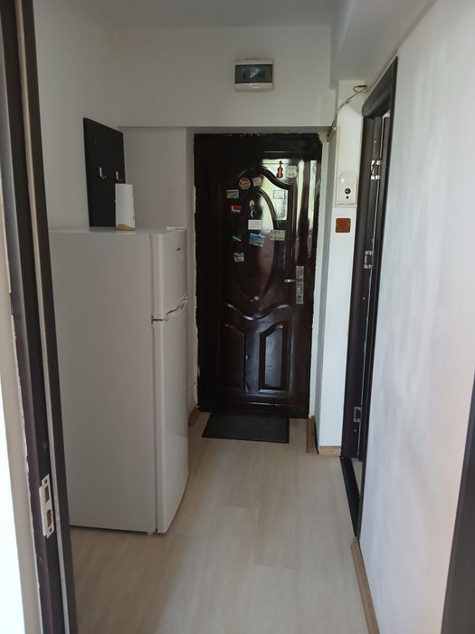 Închiriez apartament 2 camere Brazda