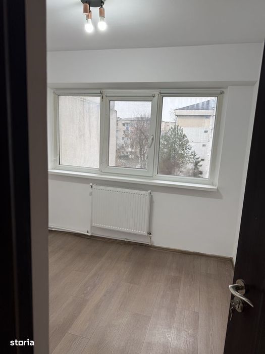 De vânzare apartament 3 camere Cartier Obor