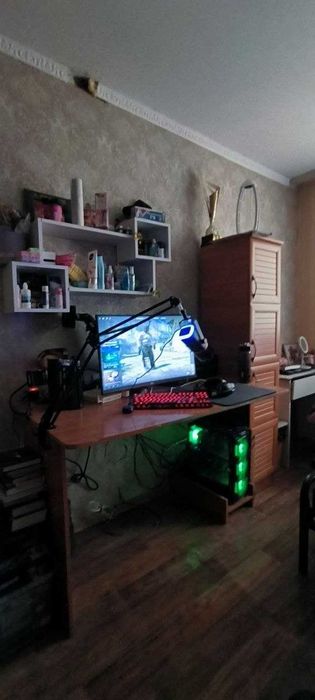 Компьютерный стол