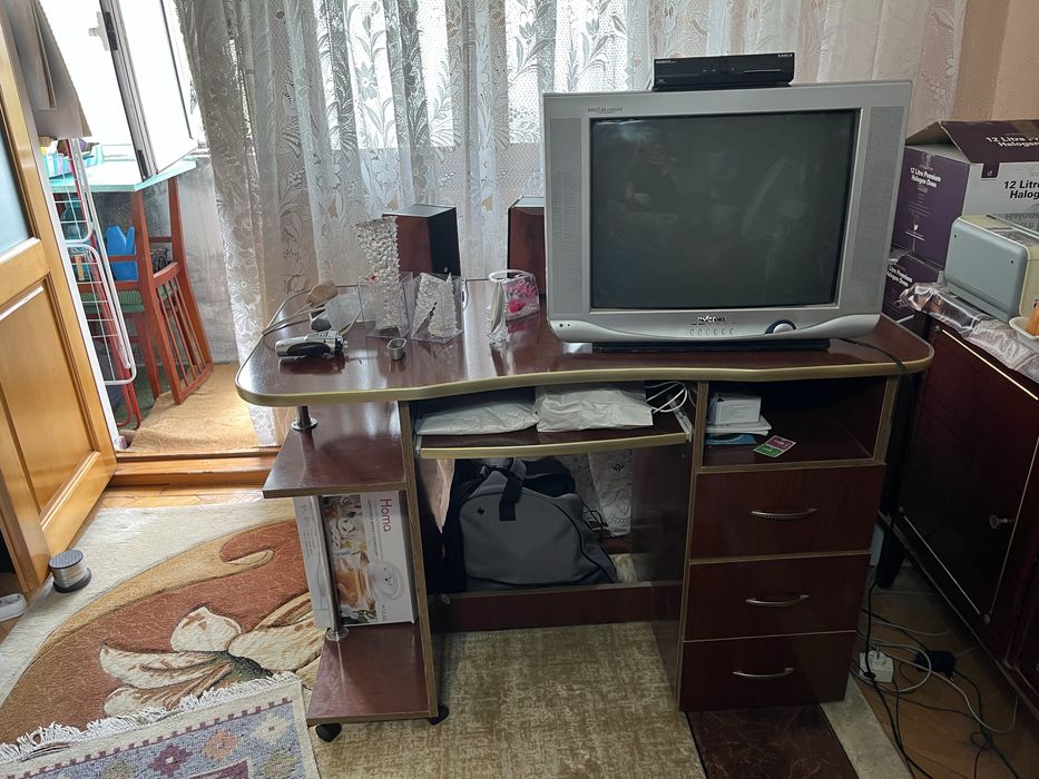 Birou cu scaun ergonomic