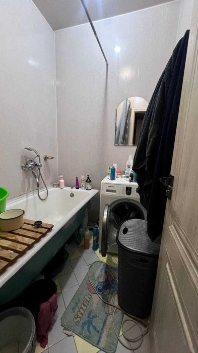 Продаю квартиру Яшнабадский р-он Авиасозлар-1, 2х комнат 50м2 Зеркалка
