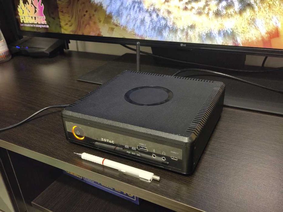 Mini PC Zotac setup gaming sau CAD (16GB RAM, 8GB video dedicat, SSD NVMe)