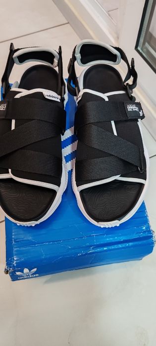 Sandale Adidas 40, 5 unisex