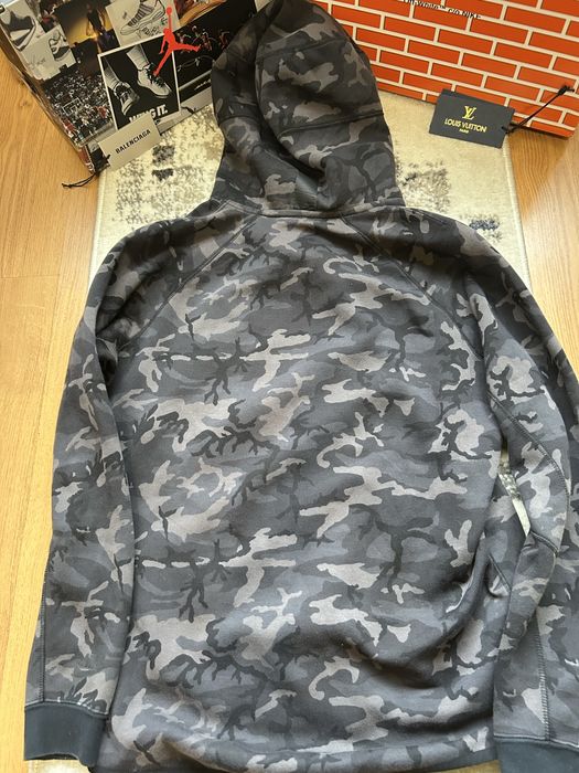 Hanorac Nike Tech Fleece