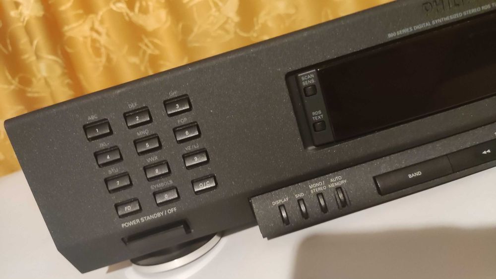tuner radio Philips FT930