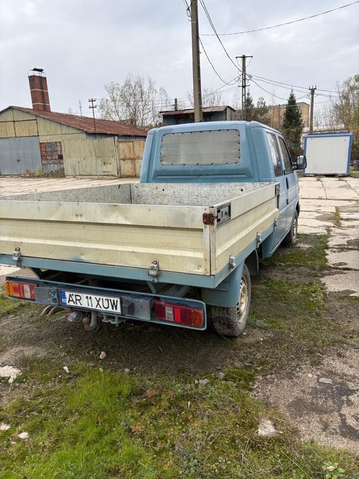 Vand doua autoturisme VOLSWAGEN TRANSPORTER