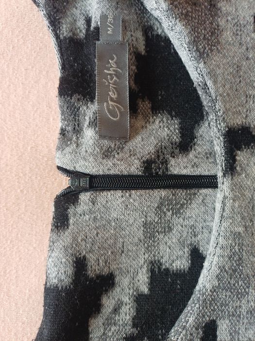 Geisha  Poland рокля до коляно