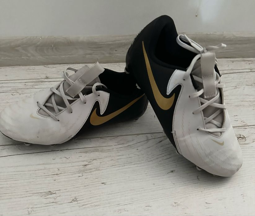 Ghete fotbal crampoane