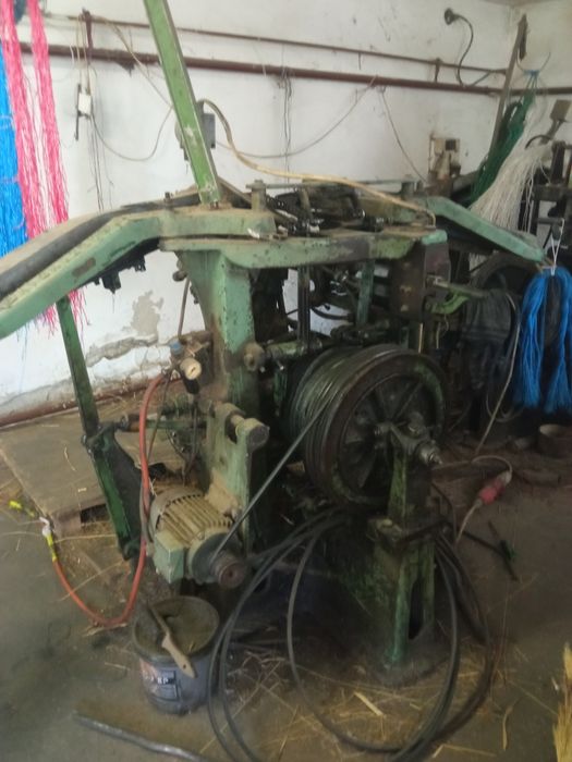 Vând masini second hand pentru făcut maturi de sorg: