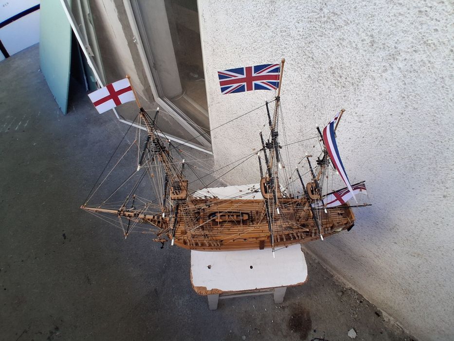 Vând macheta navală H.M.S. Bounty