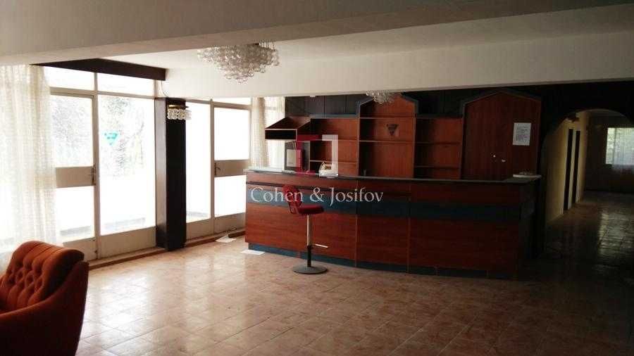Продава се Хотел в к.к. Златни пясъци - 2000 кв.м за 600 €/кв.м - Снимка #3