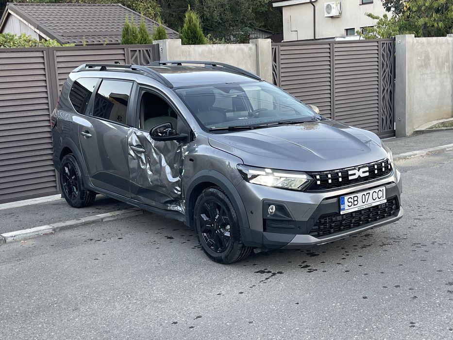 Dacia Jogger 1.8Hybrid Automat-Usor Avariat/Avariata