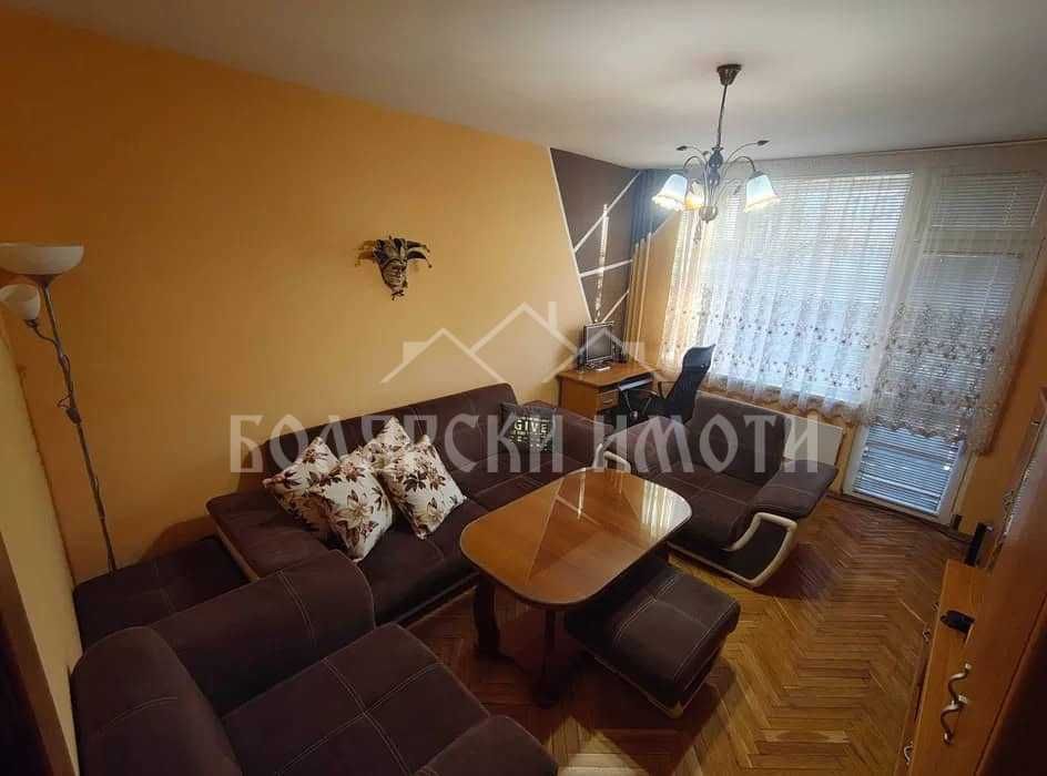 Продава се Тристаен апартамент в Велико Търново, Колю Фичето - 85 кв.м за 1564 €/кв.м - Снимка #2