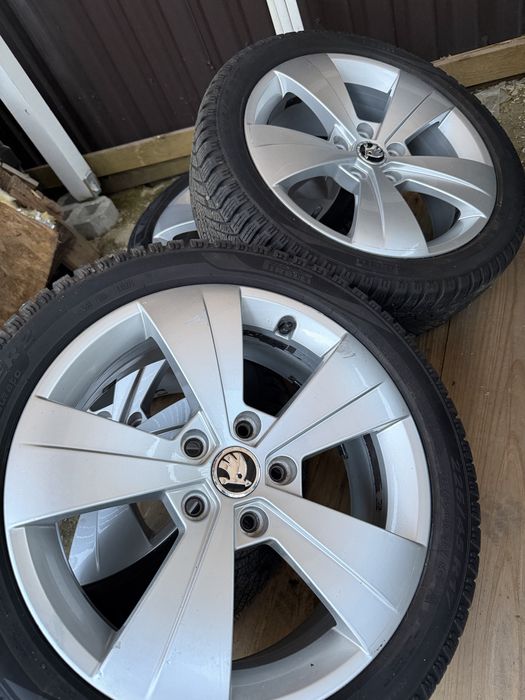 Jante 5x112 r17 225 45 pirelli iarna