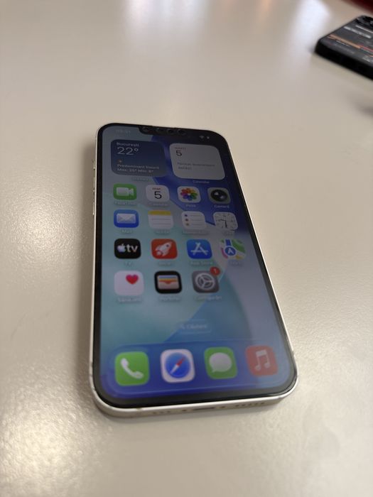Vand IPhone 14 ALB