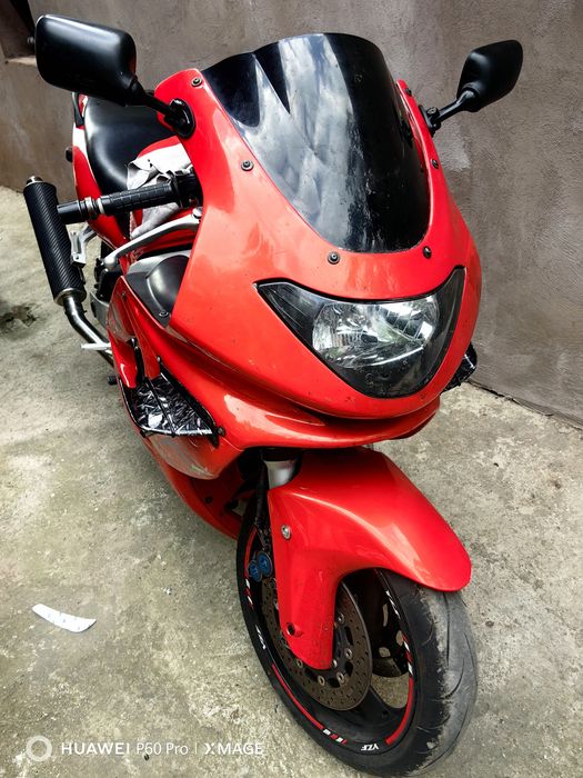 Yamaha yzf thundercat 600
