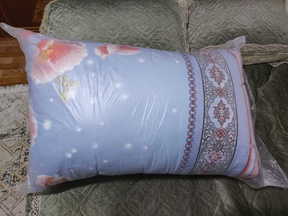 Подушки на синтепоне 70×50