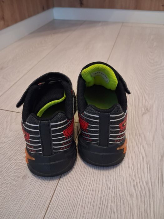 Skechers mărimea 28,5