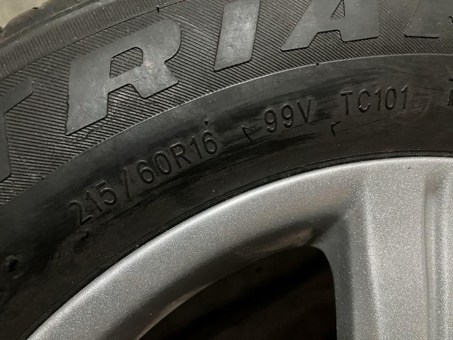 Продам диски с летней резиной