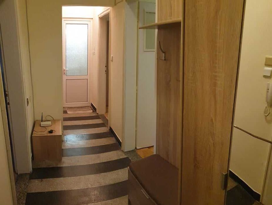 Дава се под наем Тристаен апартамент в Бургас, Възраждане - 90 кв.м за 360 € - Снимка #10