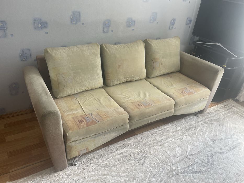Продам диван в хорошем состоянии