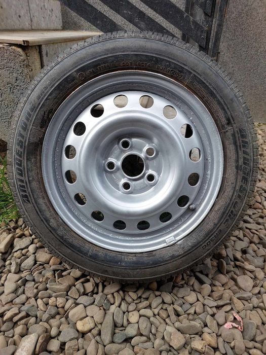 195 / 60 / 16C Bridgestone  ER300   NOU