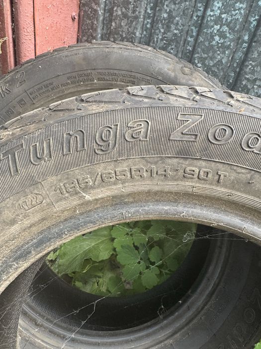 Продам 2 пары резины