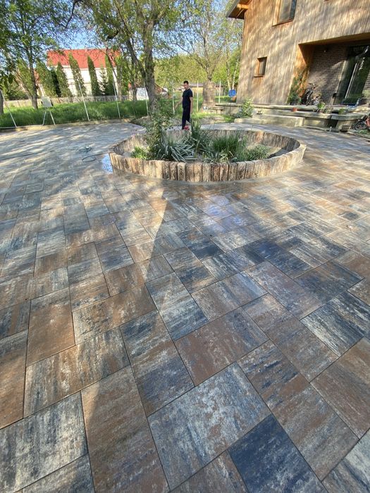 Montaj pavele /dale/borduri/rigole/placi beton