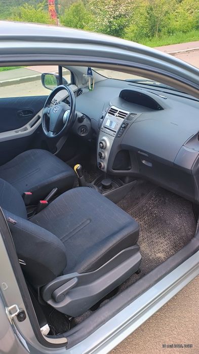 Toyota yaris de vânzare.
